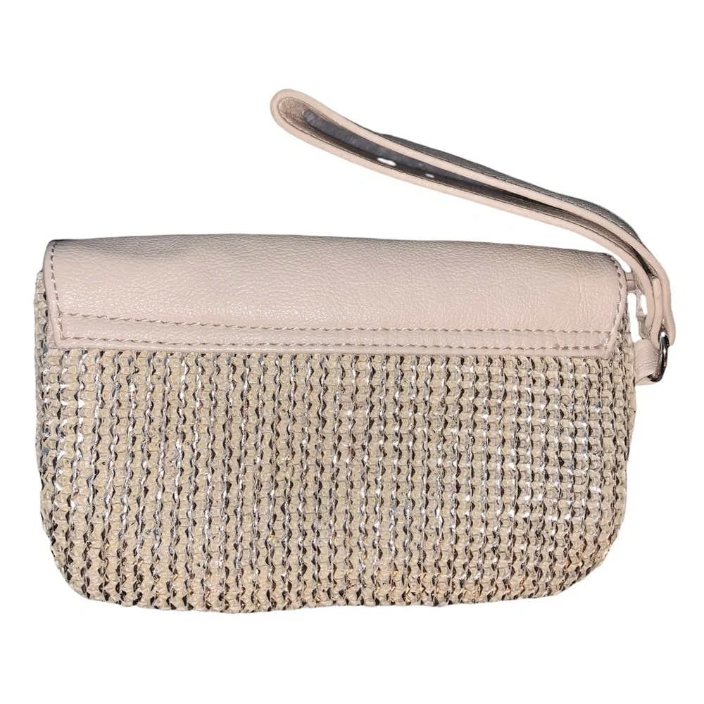 Jennifer Lopez Cream Off White Faux Leather & Silver Metallic Fabric Wristlet